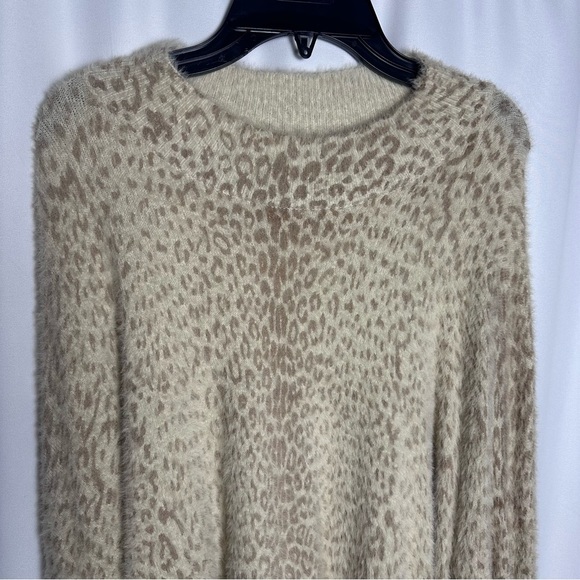 Chico's Beige Animal Print Sweater size 3 XL Eyelash Super Soft - Picture 4 of 7